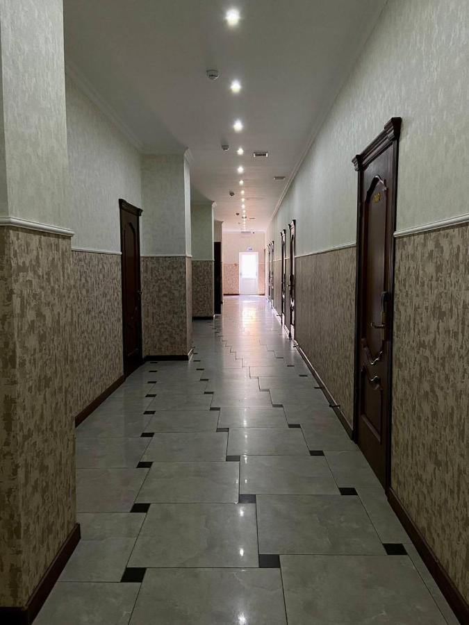 Hotel Alcazar Atyraū Esterno foto